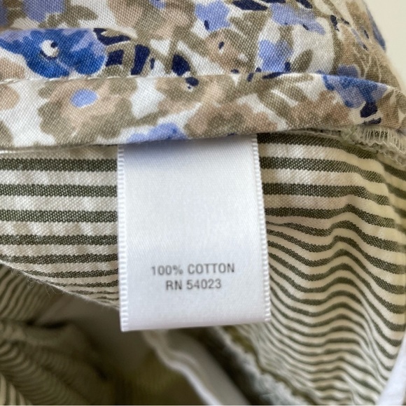 Banana Republic Sage Green Cream Striped Shorts - Picture 12 of 12